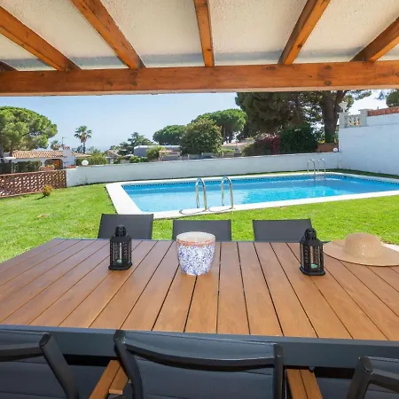 Neus By Interhome